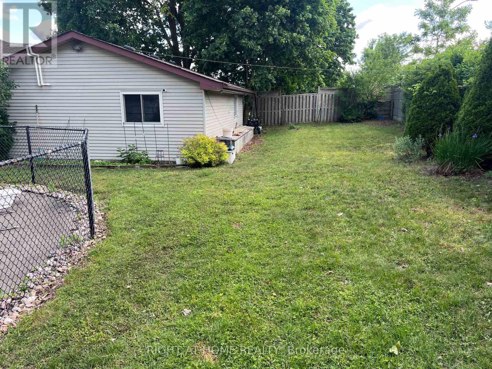 46 Radcliffe Crescent, London North, Ontario  N6H 3X4 - Photo 41 - X13536848