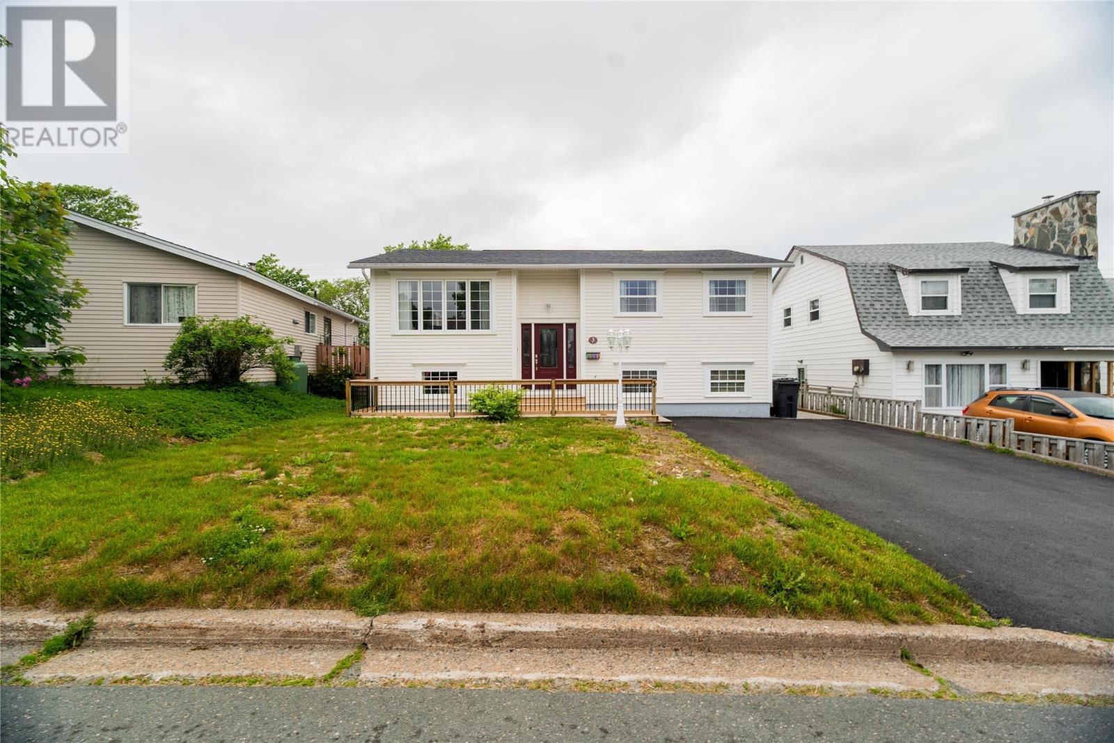3 Pike Place, Mount Pearl