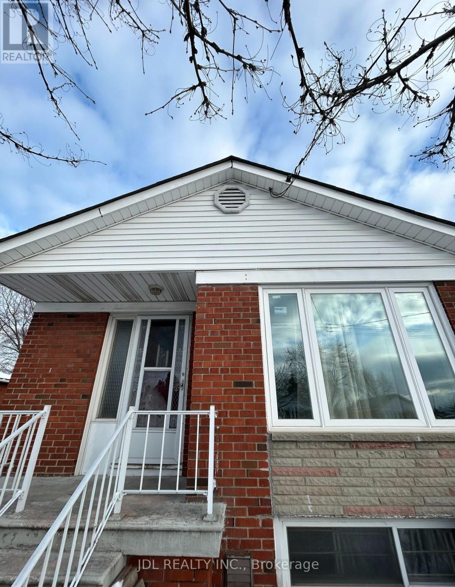 Basement - 8 Highwood Ave Avenue, Toronto, Ontario  M1R 2E4 - Photo 1 - E13536736