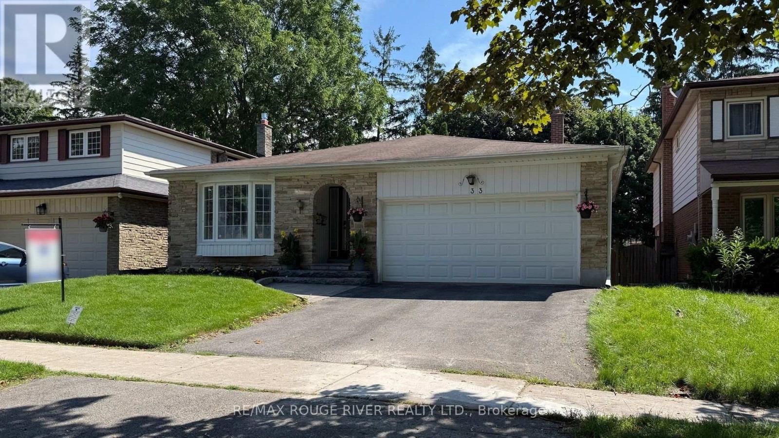 33 Pepper Tree Drive, Toronto, Ontario  M1C 1Y5 - Photo 2 - E13536788