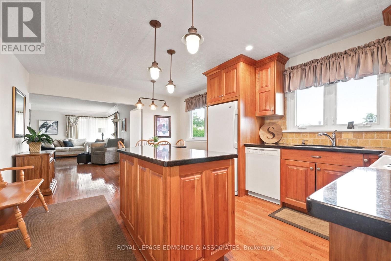 532 Herbert Street, Pembroke, Ontario  K8A 2Z5 - Photo 14 - X13536966