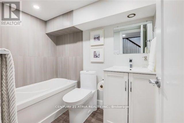 51 West Lynn Avenue, Toronto, Ontario  M4C 3V9 - Photo 11 - E13536864