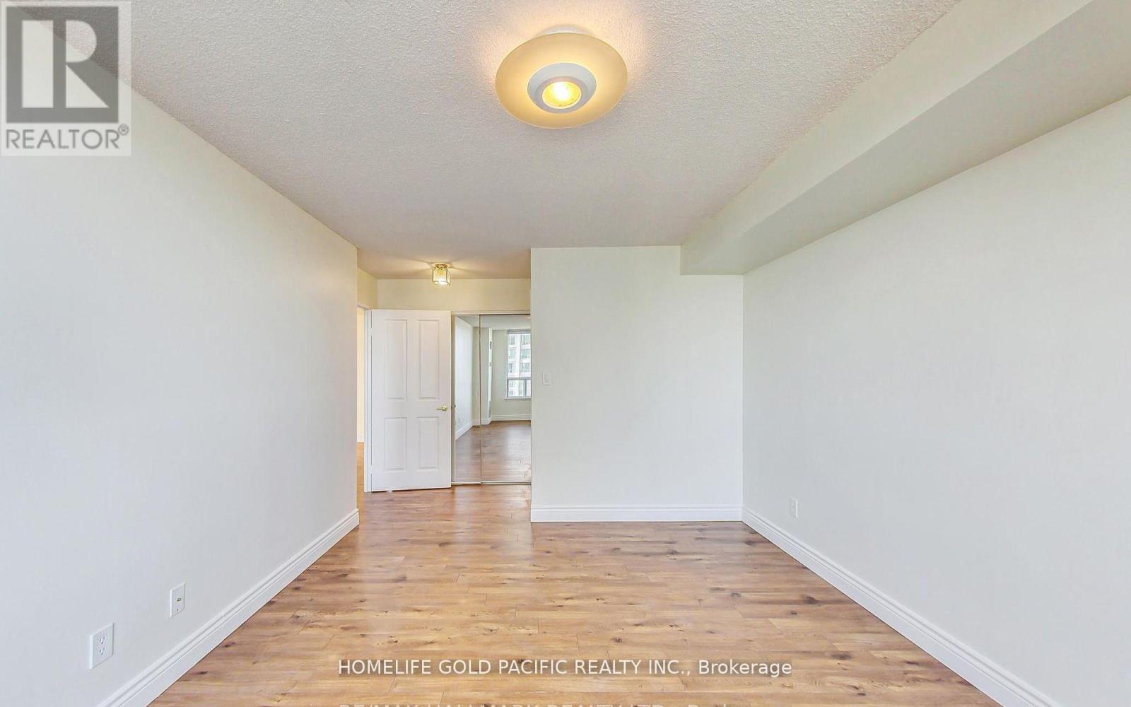 1604 - 88 CORPORATE DRIVE - Photo 31