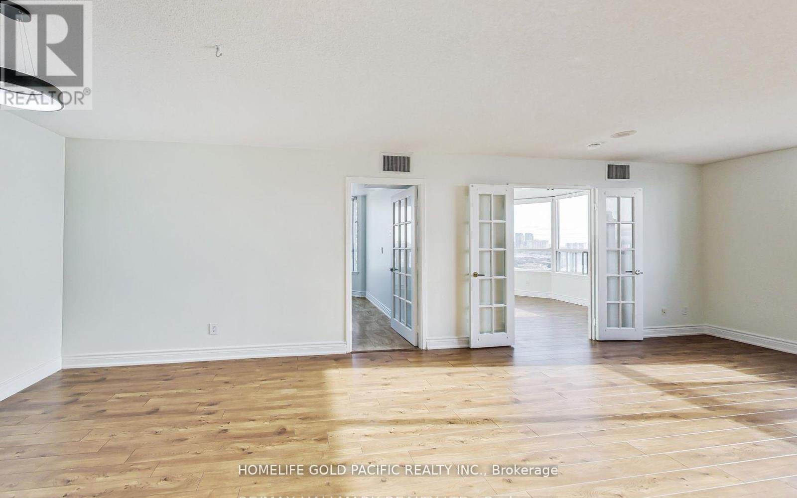 1604 - 88 CORPORATE DRIVE - Photo 32