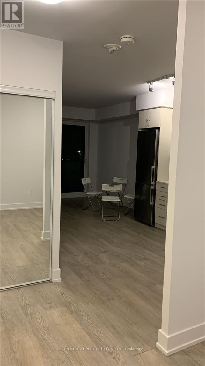 810 - 2550 Simcoe Street N, Oshawa, Ontario  L1L 0R5 - Photo 3 - E13537040