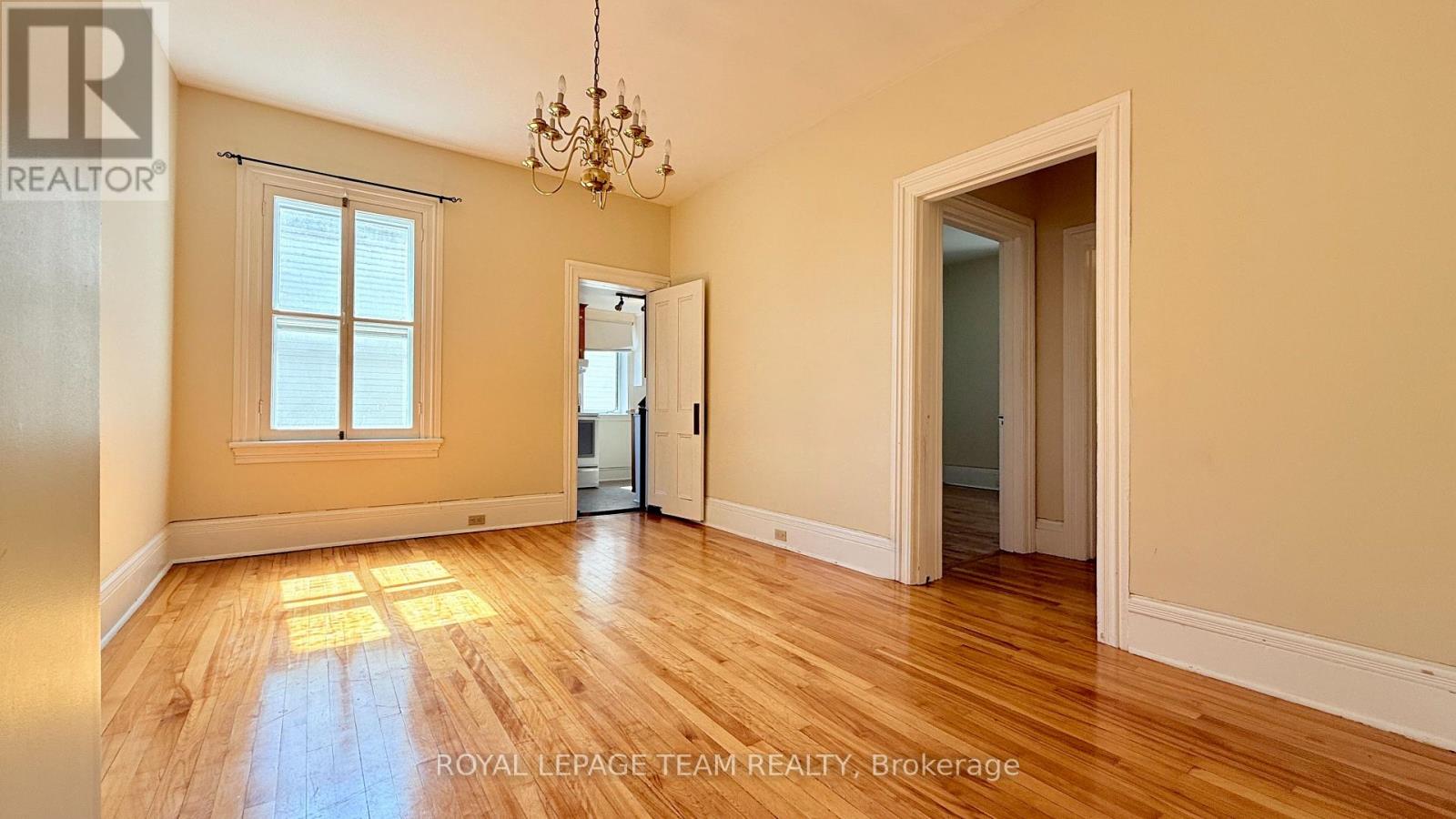 2 - 14 Galt Street, Ottawa, Ontario  K1S 4R4 - Photo 4 - X13536814