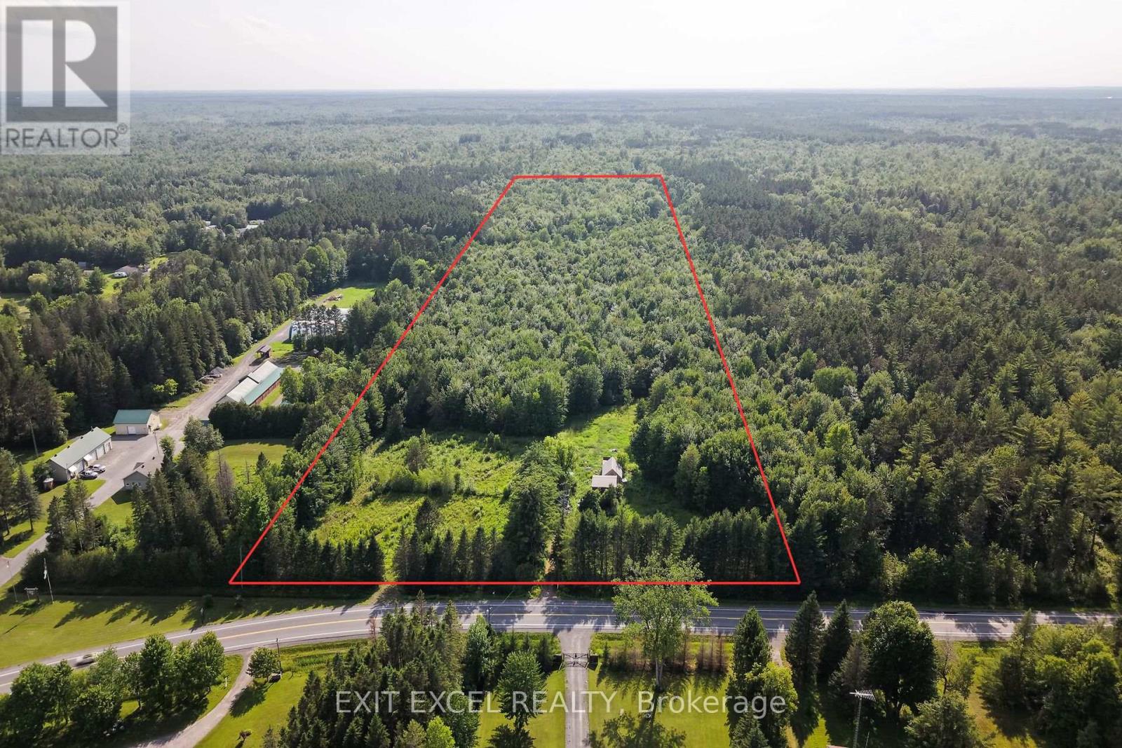 4822 Champlain Street, Clarence-Rockland, Ontario K0A 1E0 - Photo 2 - X13536856