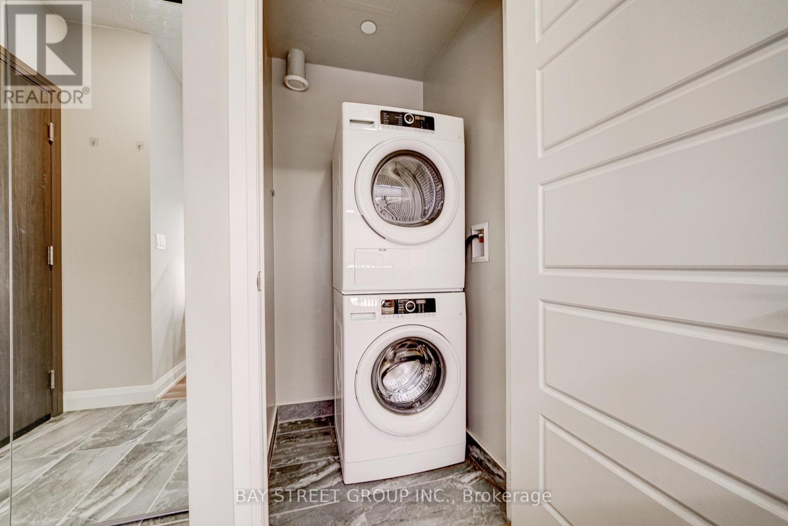 531 - 25 Water Walk Drive, Markham, Ontario  L6C 0G3 - Photo 10 - N13536768