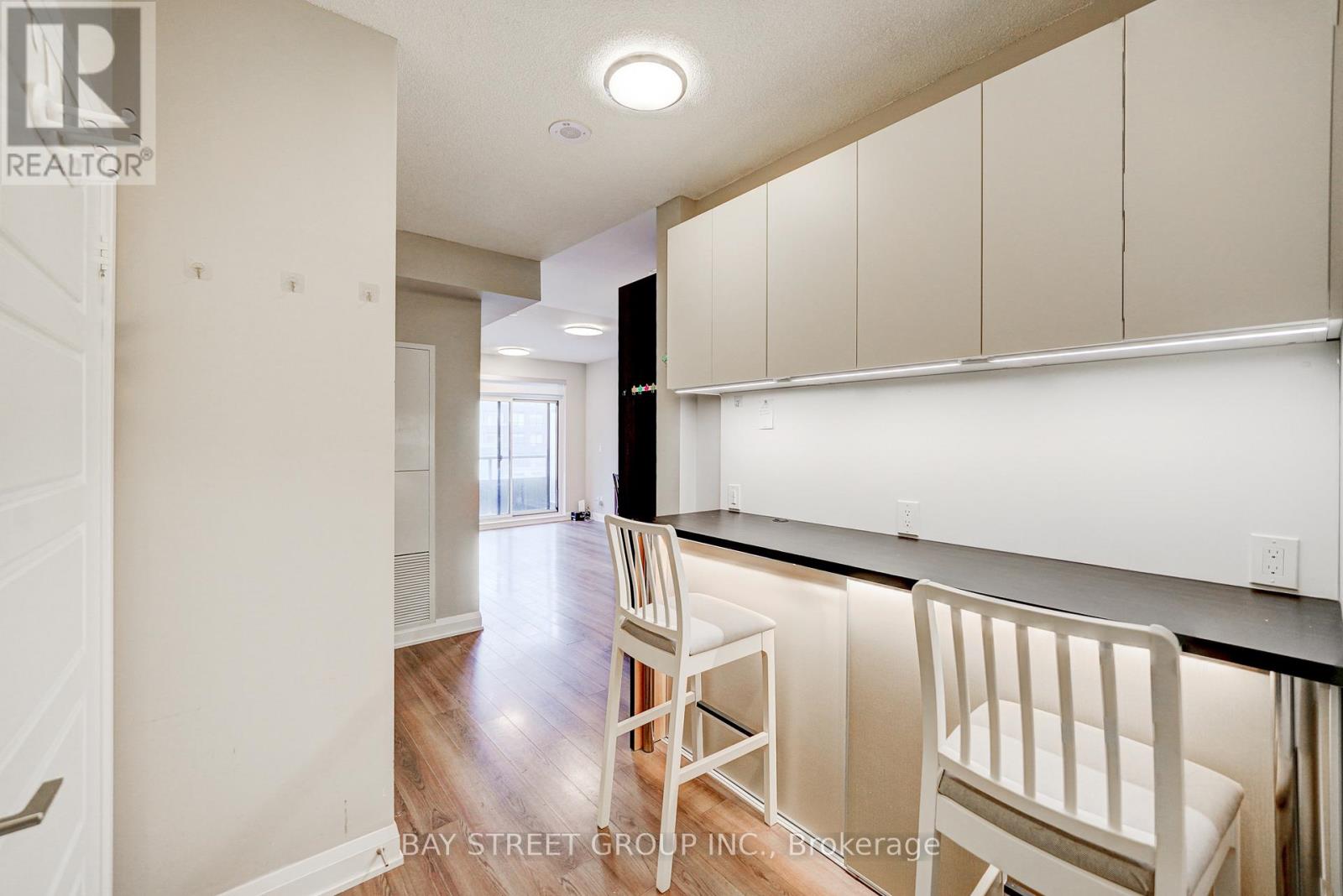531 - 25 Water Walk Drive, Markham, Ontario  L6C 0G3 - Photo 11 - N13536768