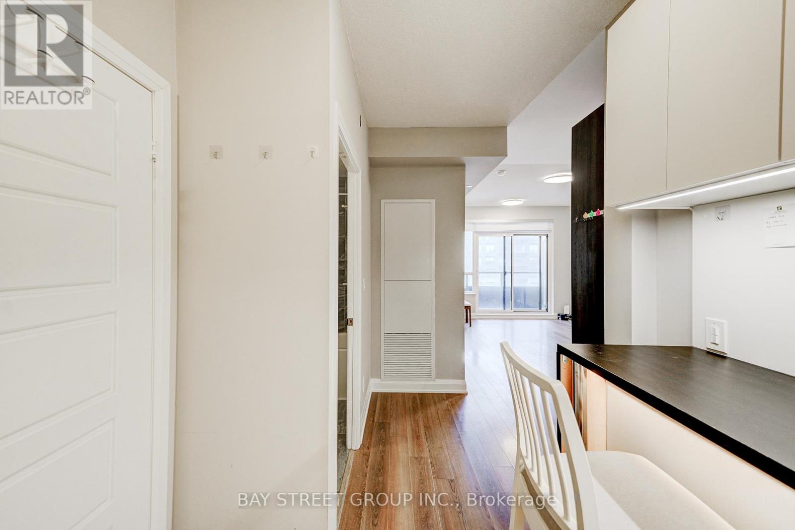 531 - 25 Water Walk Drive, Markham, Ontario  L6C 0G3 - Photo 12 - N13536768