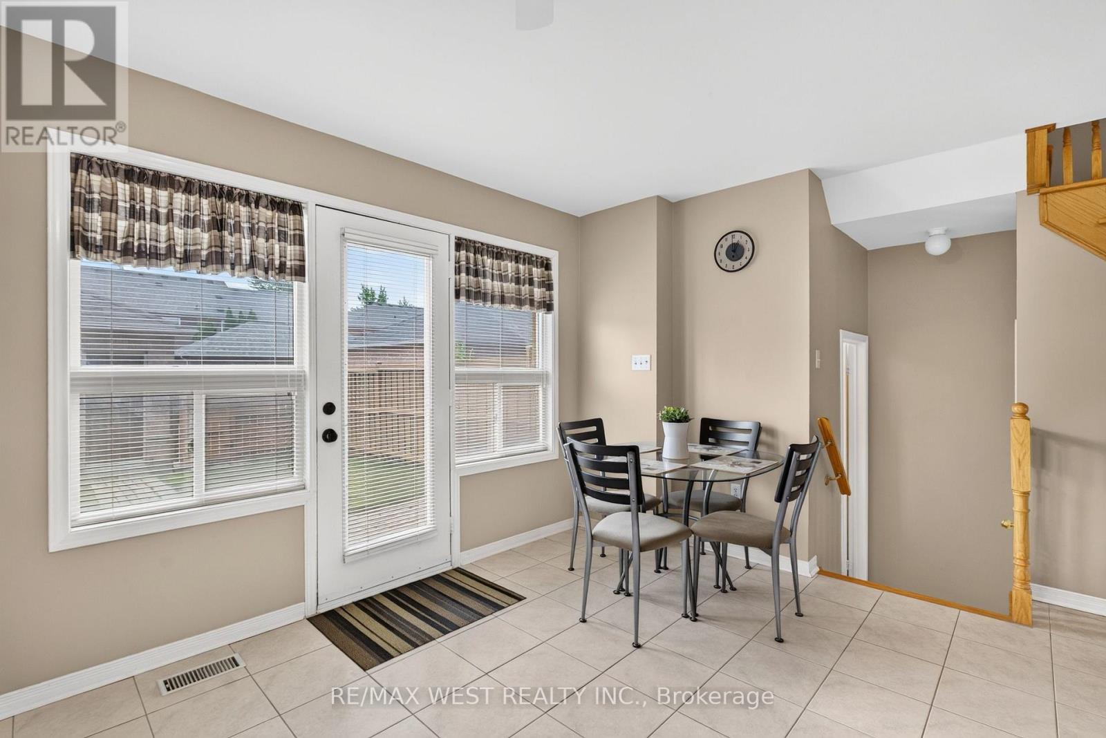 49 Sonoma Boulevard, Vaughan, Ontario  L4H 1V2 - Photo 6 - N13536776