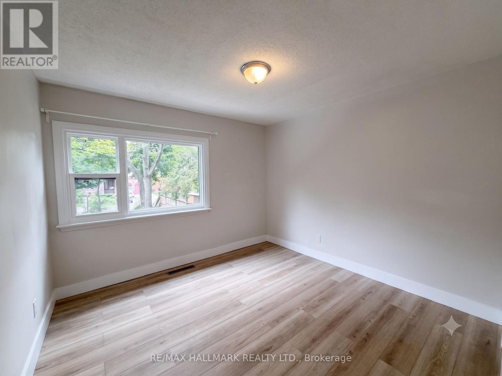 2 - 159 Richmond Street, Richmond Hill, Ontario  L4C 3Y7 - Photo 10 - N13536974