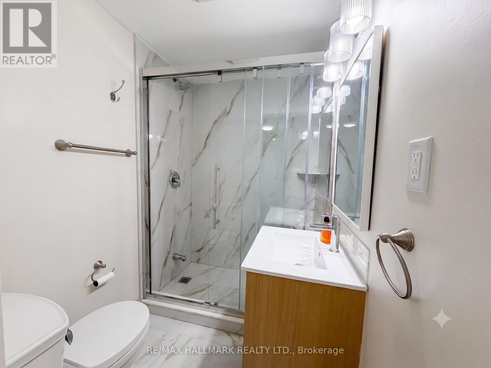 2 - 159 Richmond Street, Richmond Hill, Ontario  L4C 3Y7 - Photo 5 - N13536974