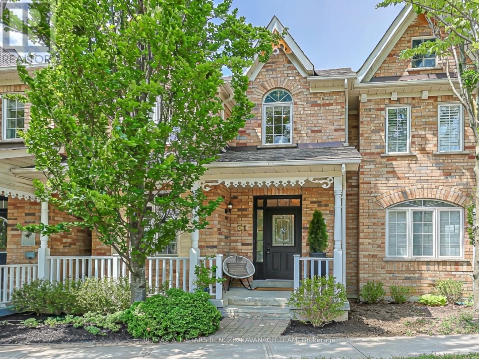 31 Queen's Plate Drive, Markham, Ontario  L6C 2A9 - Photo 1 - N13537000