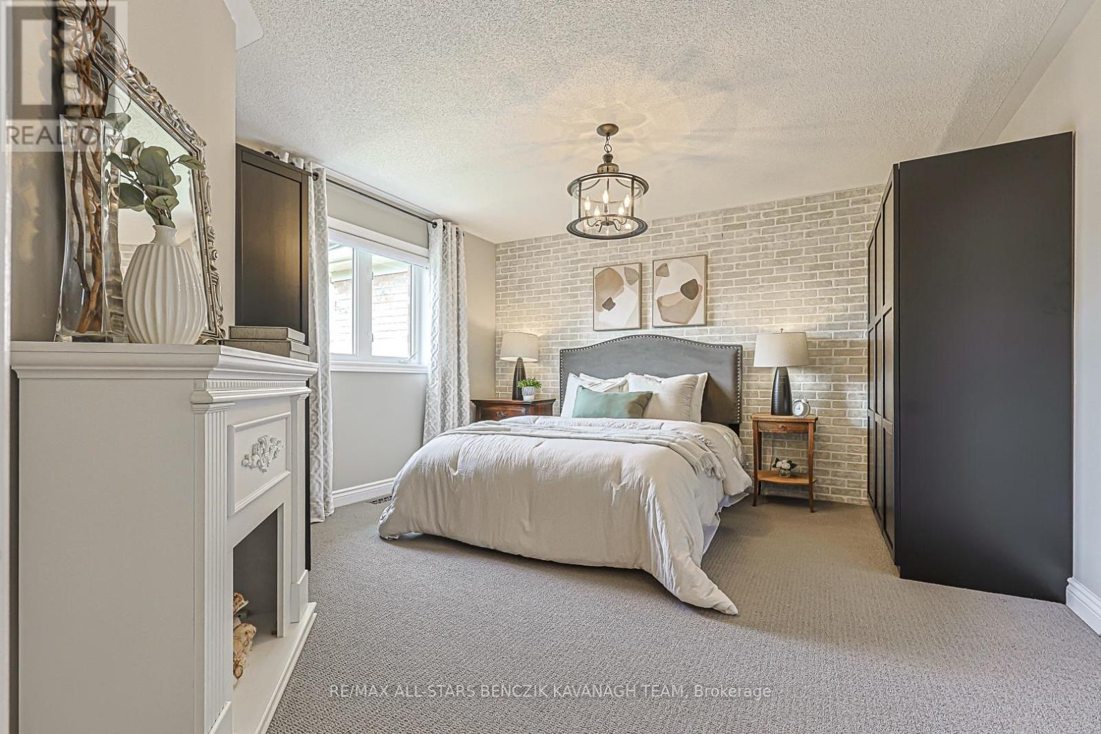 31 Queen's Plate Drive, Markham, Ontario  L6C 2A9 - Photo 13 - N13537000