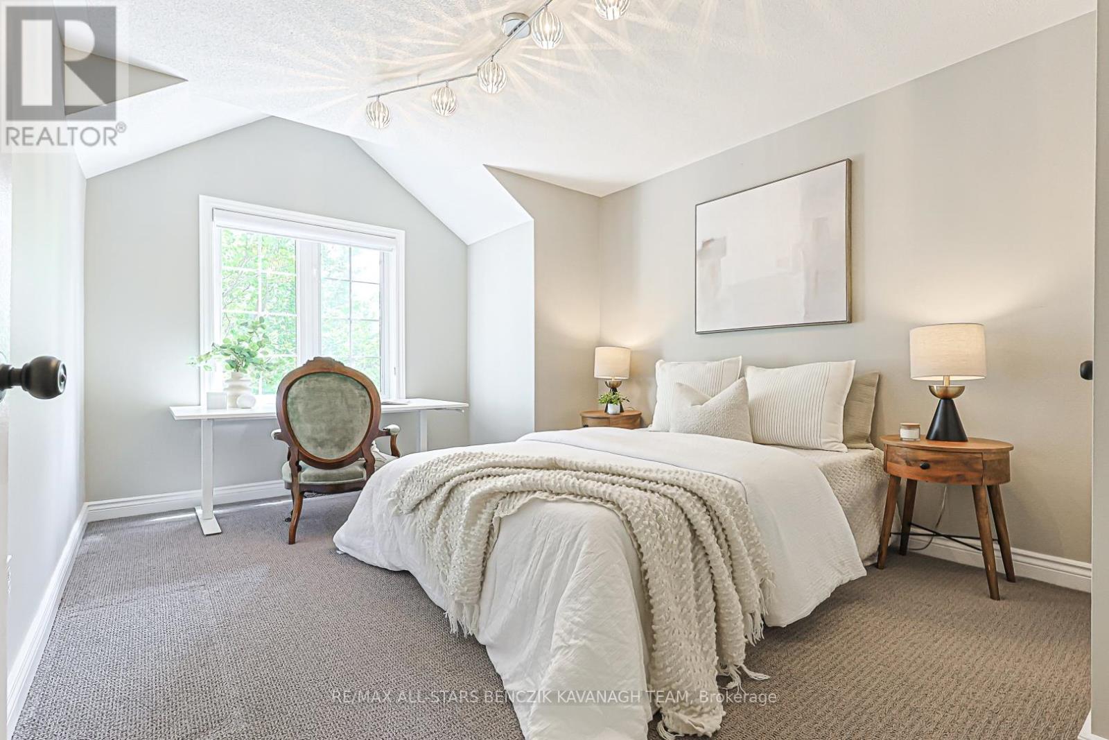 31 Queen's Plate Drive, Markham, Ontario  L6C 2A9 - Photo 17 - N13537000