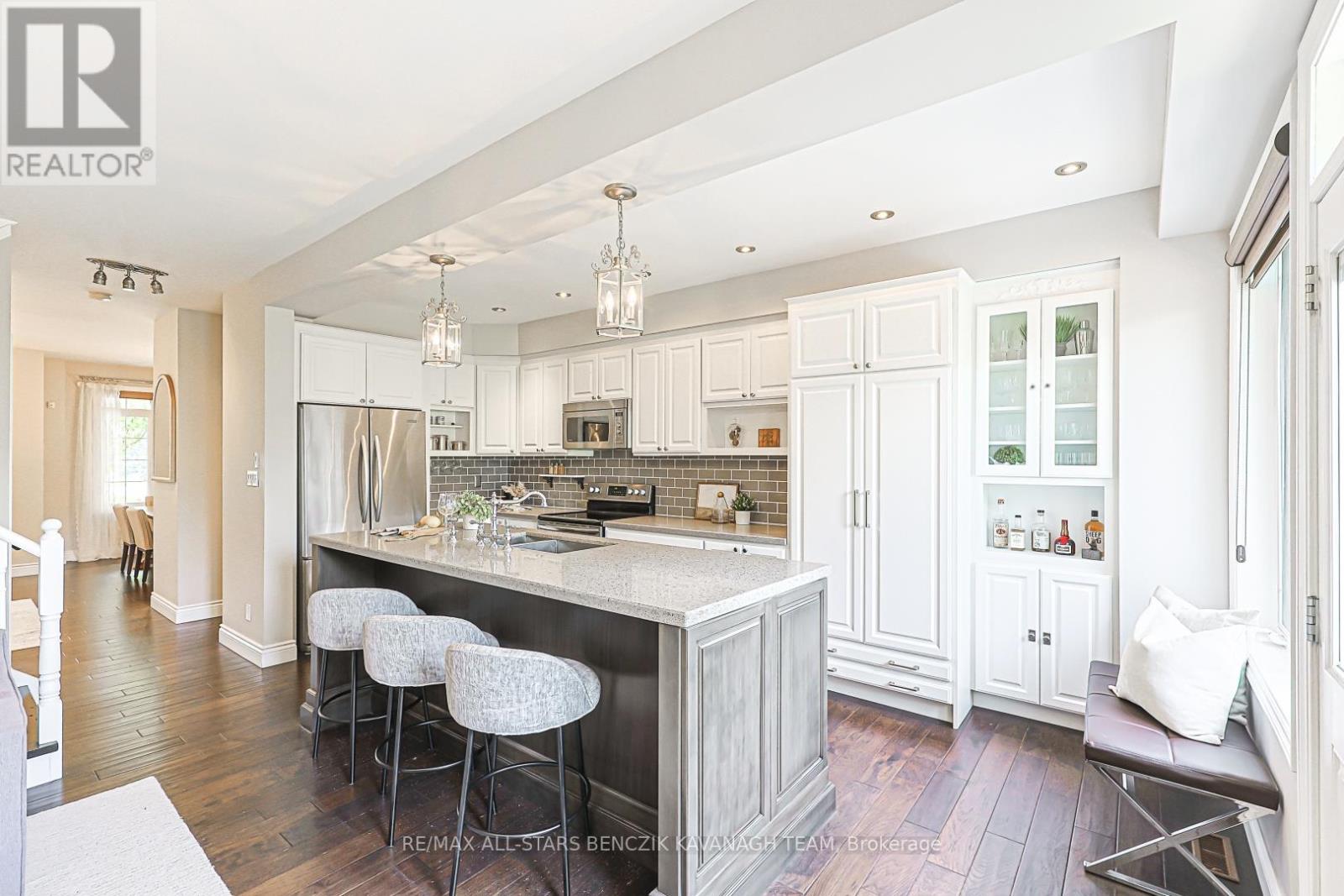31 Queen's Plate Drive, Markham, Ontario  L6C 2A9 - Photo 9 - N13537000