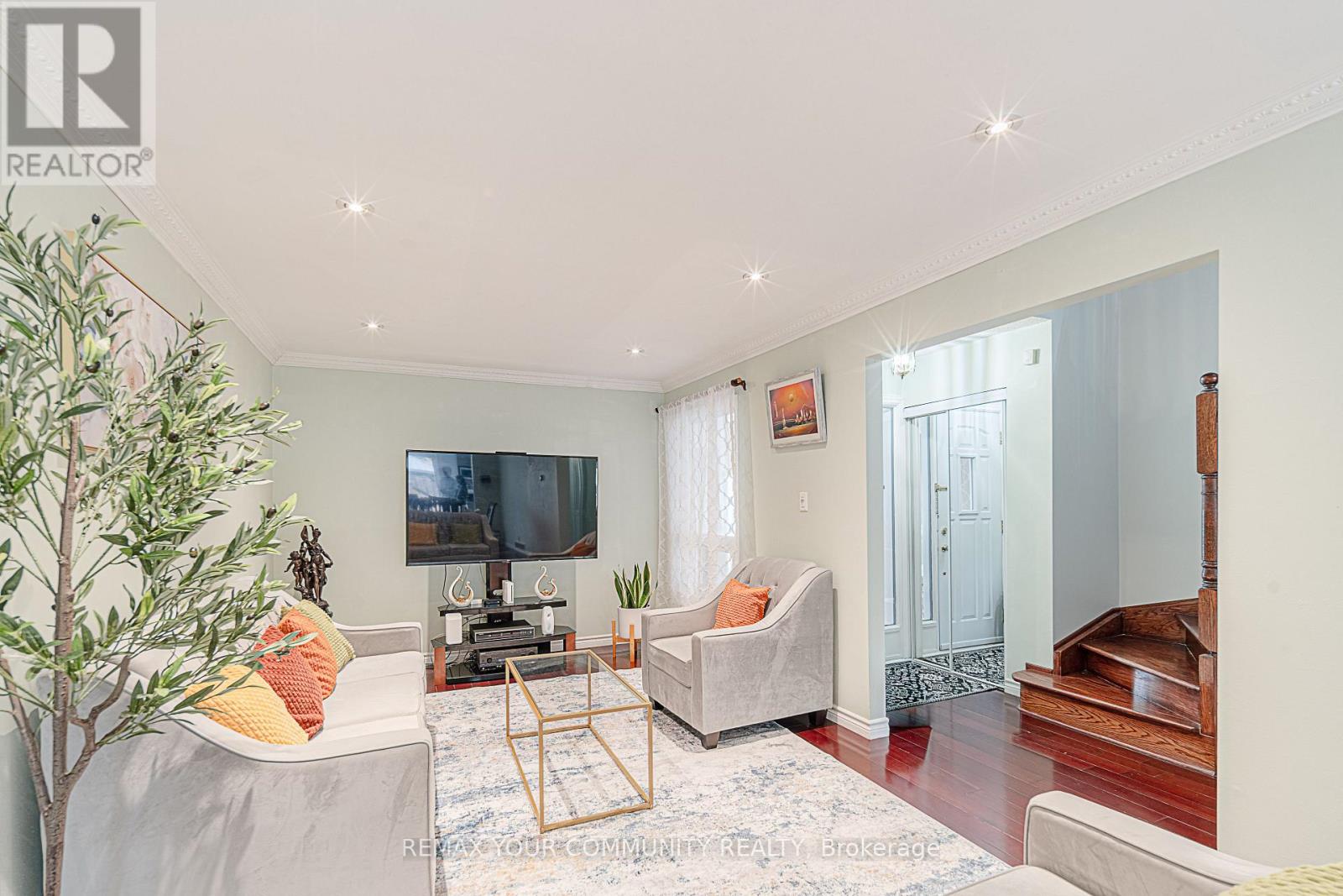 66 Trafford Crescent, Markham, Ontario  L3R 7J2 - Photo 6 - N13537044