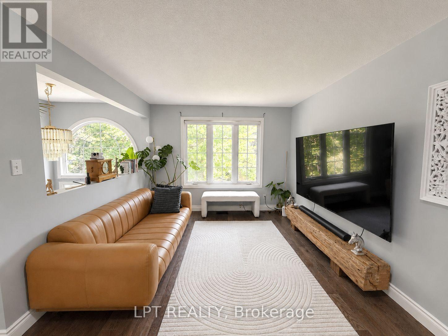 144 Shoreline Drive, Oro-Medonte, Ontario  L0L 1T0 - Photo 4 - S13536832
