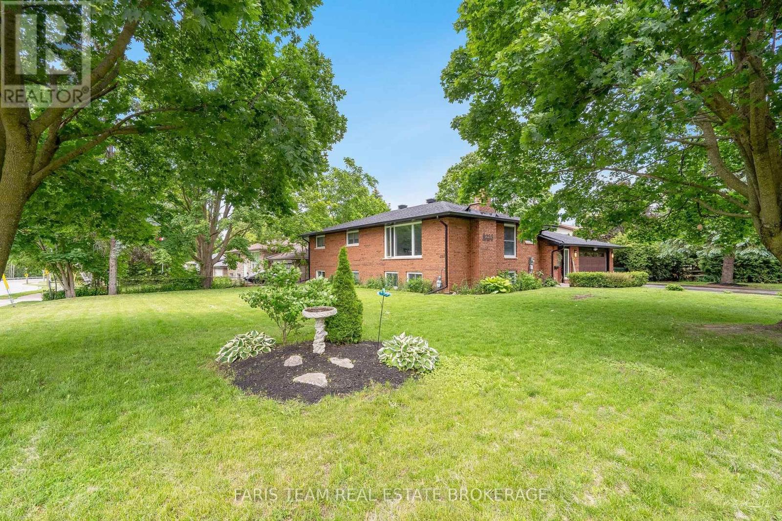 255 Cox Mill Road, Barrie, Ontario  L4N 5M4 - Photo 3 - S13536996