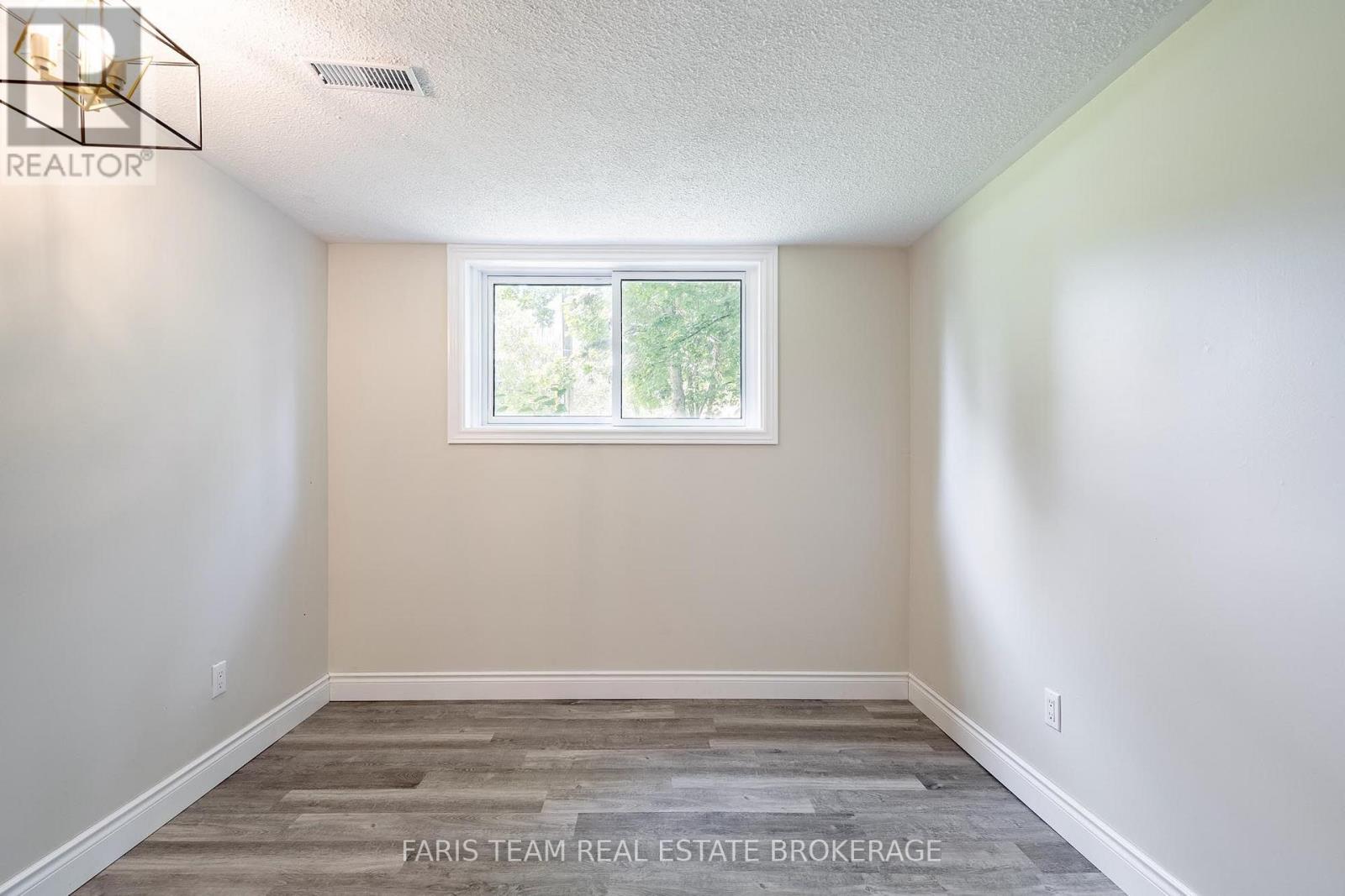 255 Cox Mill Road, Barrie, Ontario  L4N 5M4 - Photo 30 - S13536996