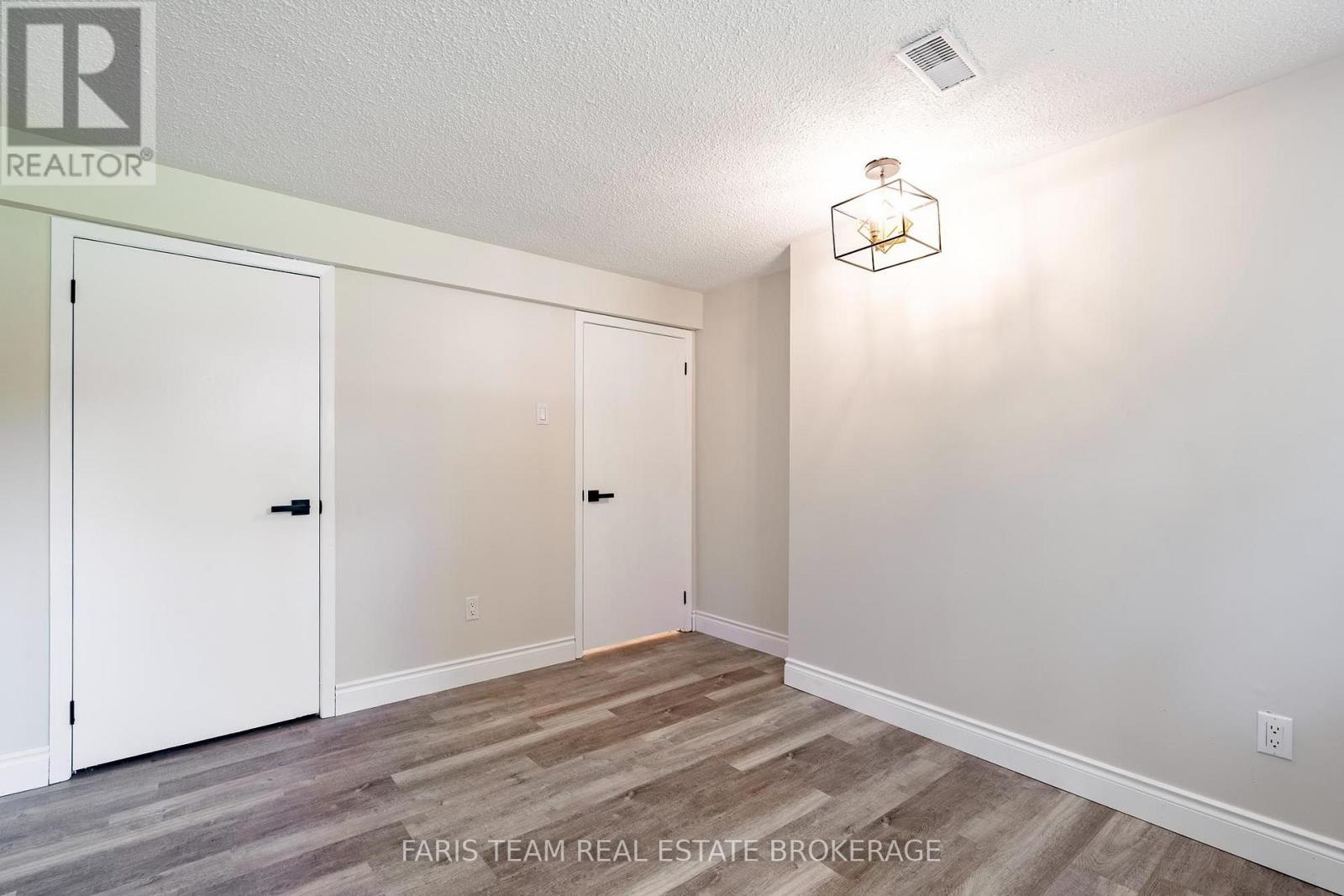 255 Cox Mill Road, Barrie, Ontario  L4N 5M4 - Photo 31 - S13536996