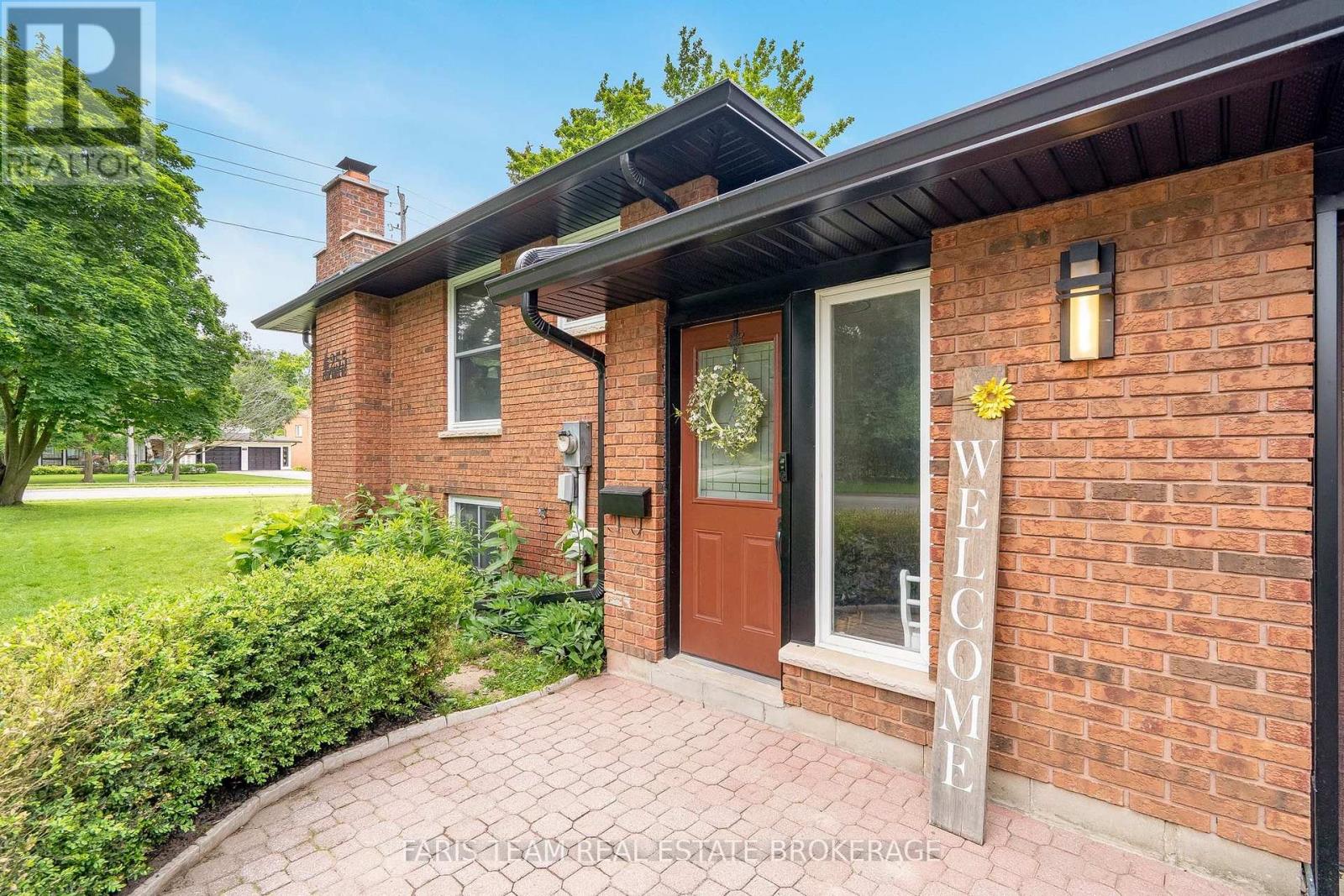 255 Cox Mill Road, Barrie, Ontario  L4N 5M4 - Photo 5 - S13536996