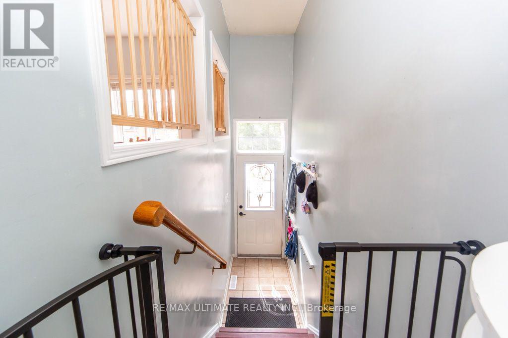 52 Bluewater Court, Toronto, Ontario  M8V 4A9 - Photo 7 - W13536710