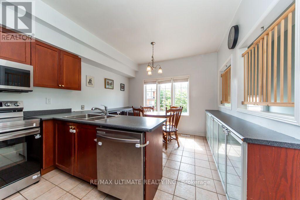 52 Bluewater Court, Toronto, Ontario  M8V 4A9 - Photo 9 - W13536710