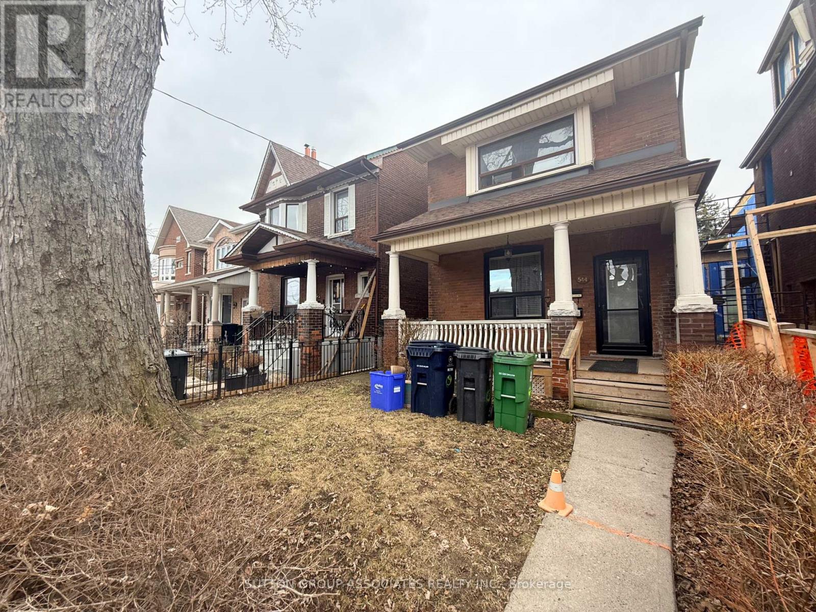 UPPER - 544 CONCORD AVENUE, Toronto, Ontario