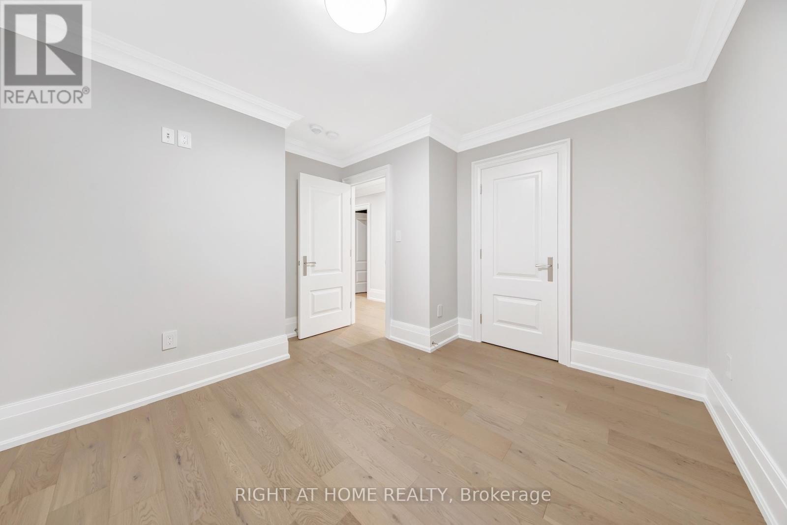 484 Avonwood Drive, Mississauga, Ontario  L5G 1Y9 - Photo 33 - W13536880