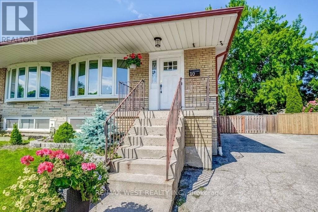 10 RIMA COURT, Toronto, Ontario