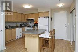 1936 - 3888 Duke Of York Boulevard, Mississauga, Ontario  L5B 4P5 - Photo 3 - W13537006