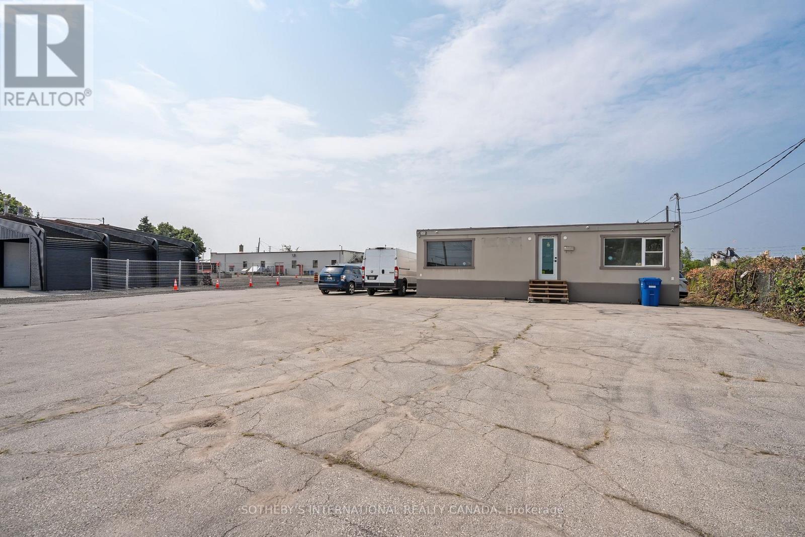 1 - 1505 Speers Road, Oakville, Ontario L6L 2X5 - Photo 13 - W13537080