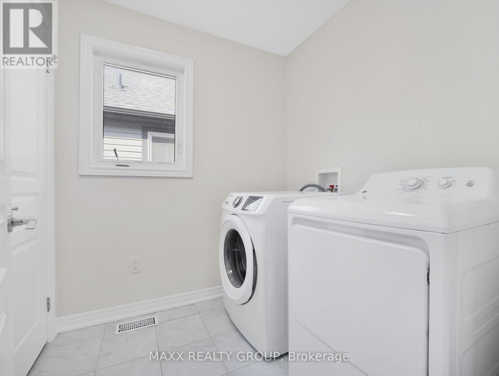 9354 Shoveller Drive, Niagara Falls, Ontario  L2H 0M3 - Photo 43 - X13536894