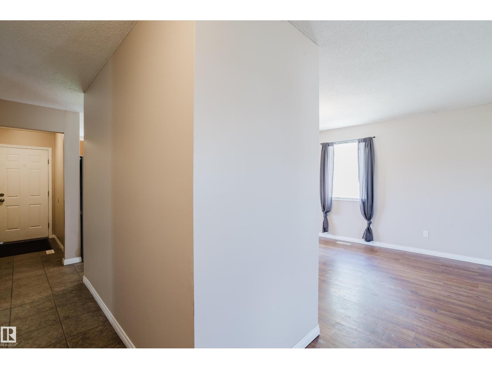 8707 151 Av NW, Edmonton, Alberta  T5E 5Y1 - Photo 7 - E4497591