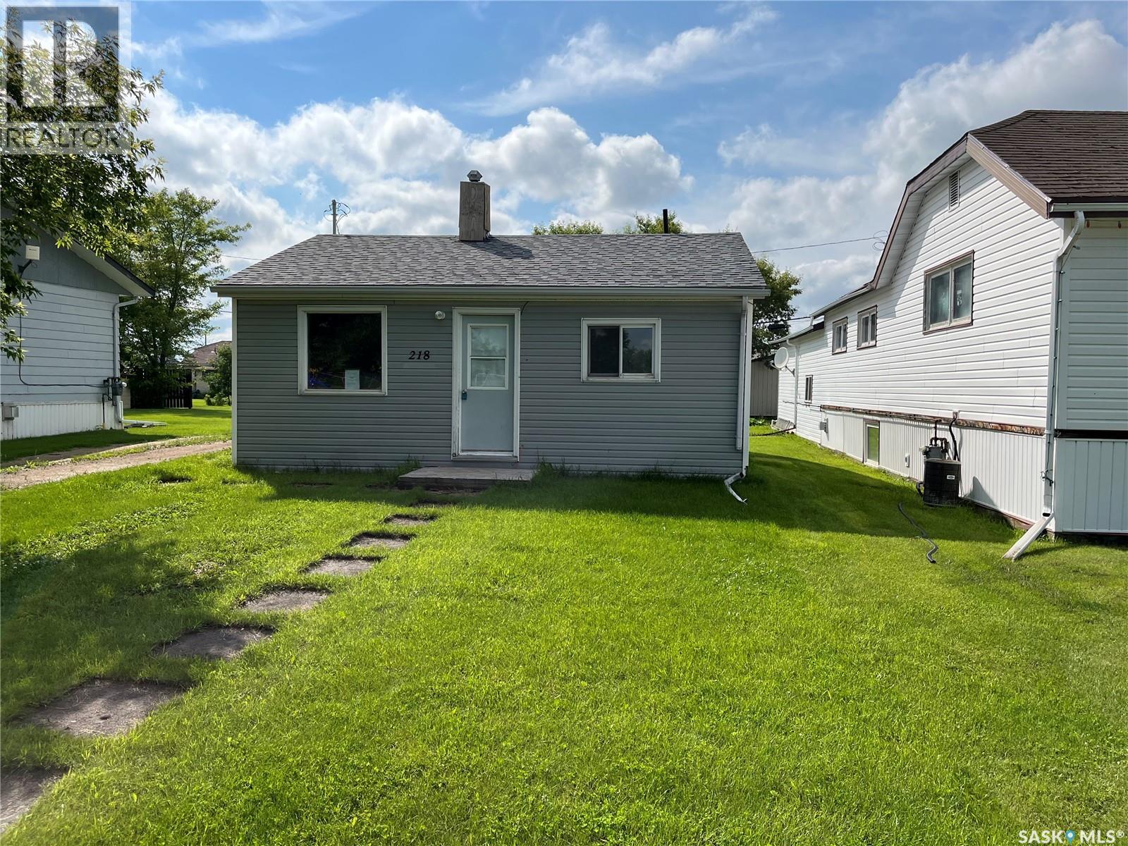 218 Barrows STREET, Maryfield