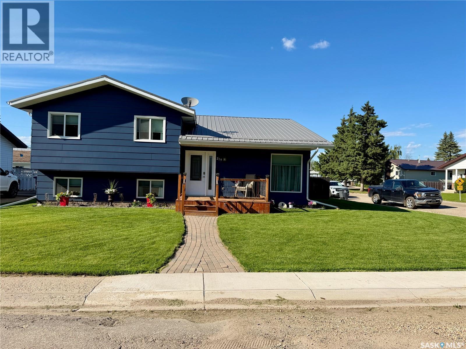 219 4th AVENUE E, Spiritwood