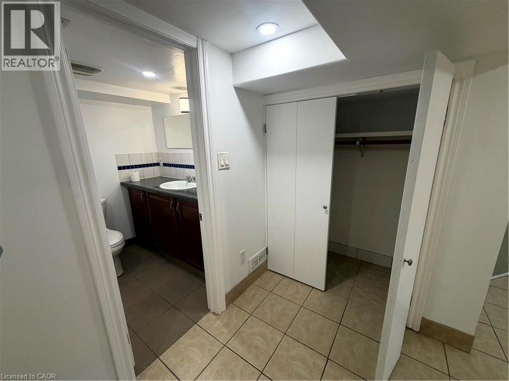 98 Limeridge Road E Unit# Lower Level, Hamilton, Ontario  L9A 2S3 - Photo 11 - 40837950