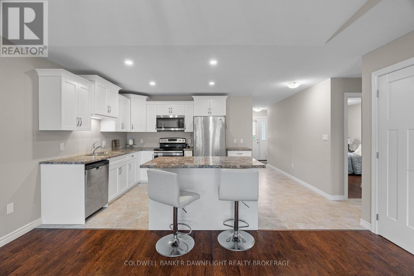 40 Devon Drive, South Huron, Ontario  N0M 1S3 - Photo 12 - X13537108