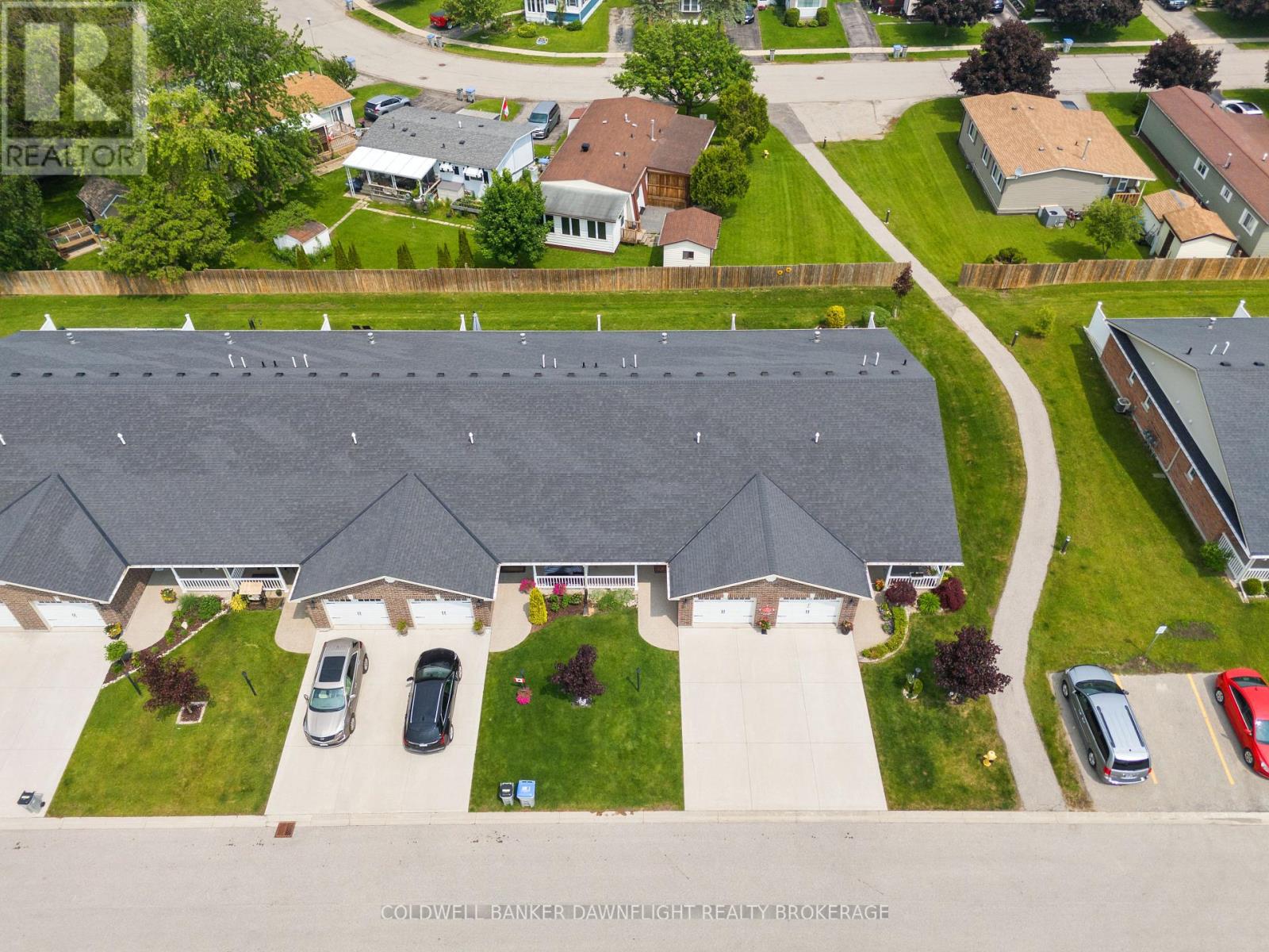 40 Devon Drive, South Huron, Ontario  N0M 1S3 - Photo 4 - X13537108