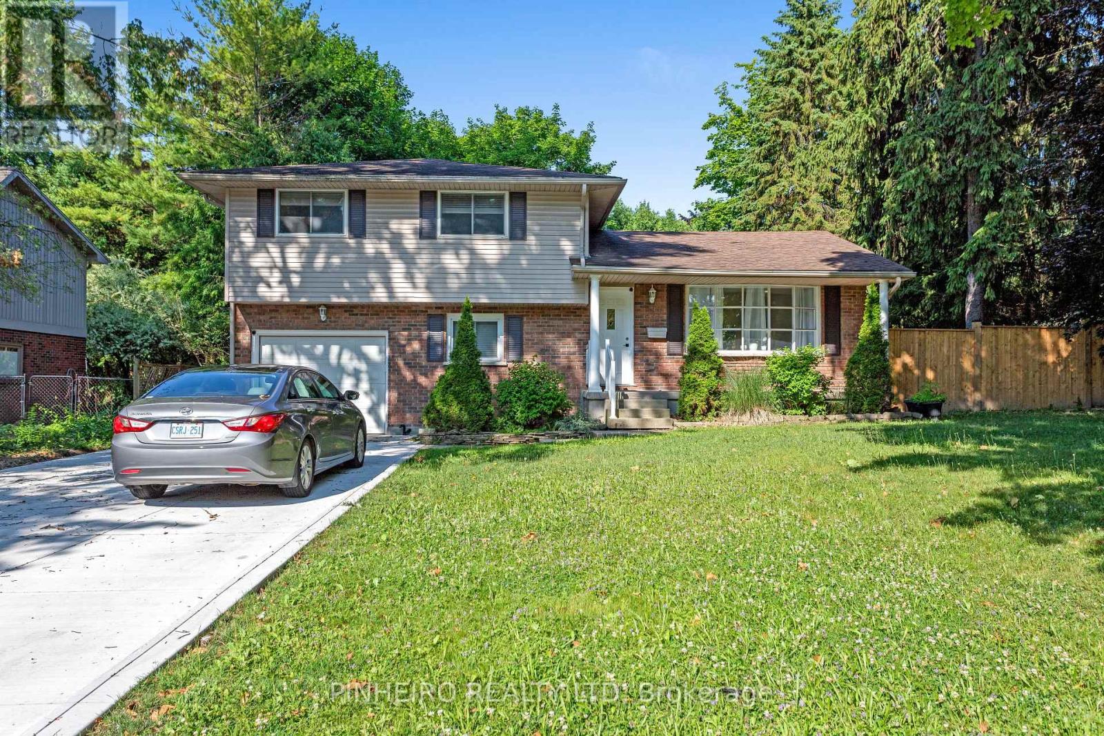 1543 STONEYBROOK CRESCENT, London North, Ontario