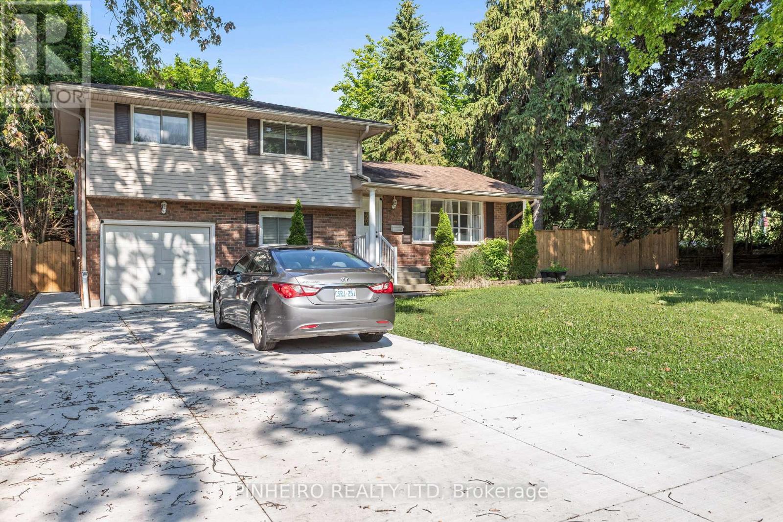 1543 Stoneybrook Crescent, London North, Ontario  N5X 1C6 - Photo 2 - X13537240