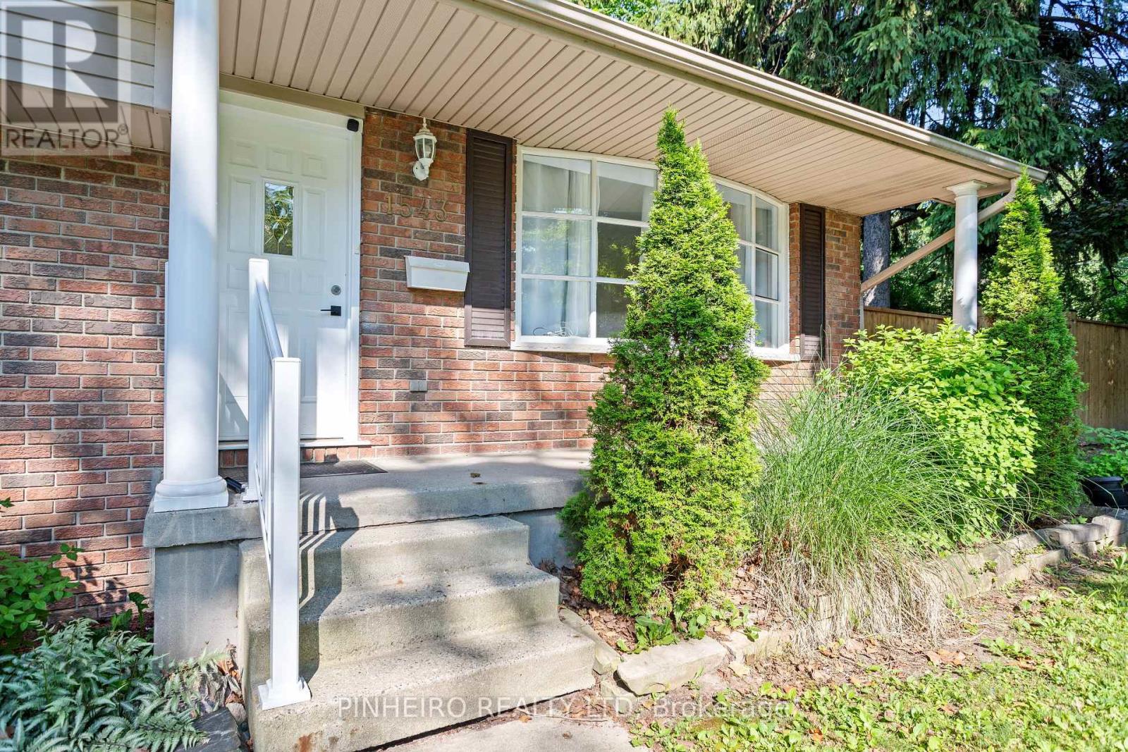 1543 Stoneybrook Crescent, London North, Ontario  N5X 1C6 - Photo 7 - X13537240