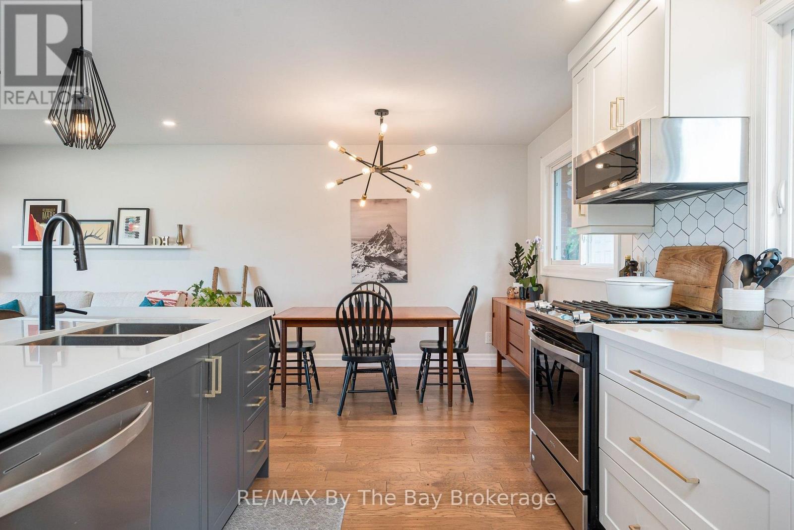 8 Harben Court, Collingwood, Ontario  L9Y 4L8 - Photo 11 - S13537290