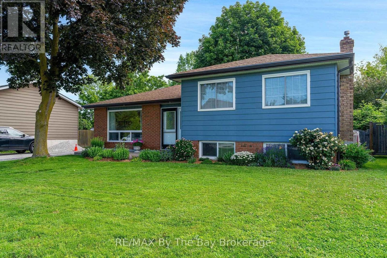 8 Harben Court, Collingwood, Ontario  L9Y 4L8 - Photo 45 - S13537290