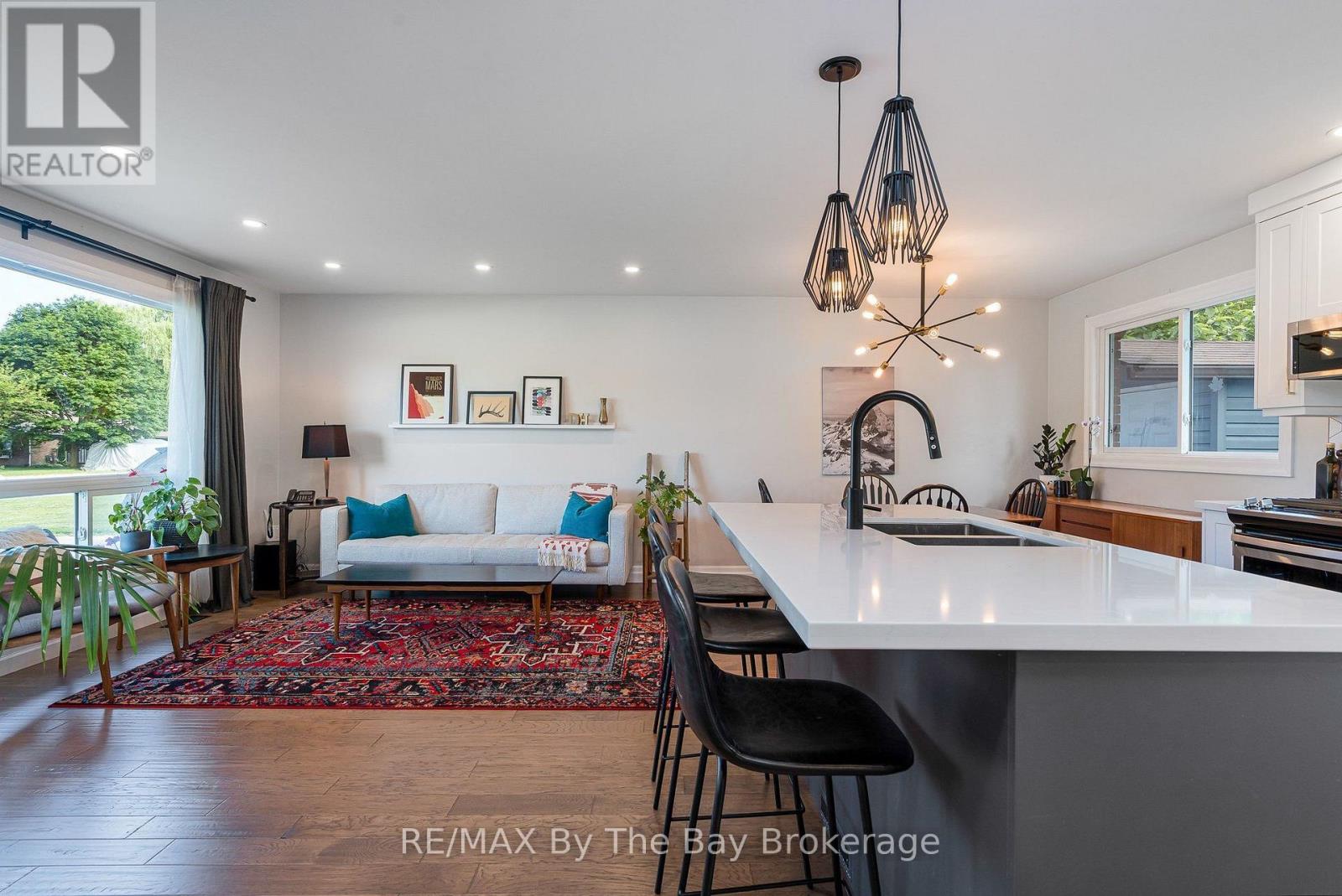 8 Harben Court, Collingwood, Ontario  L9Y 4L8 - Photo 7 - S13537290