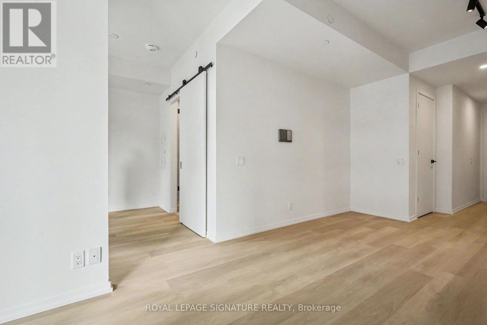 1111 - 109 Erskine Avenue, Toronto, Ontario  M4P 0G6 - Photo 13 - C13537152