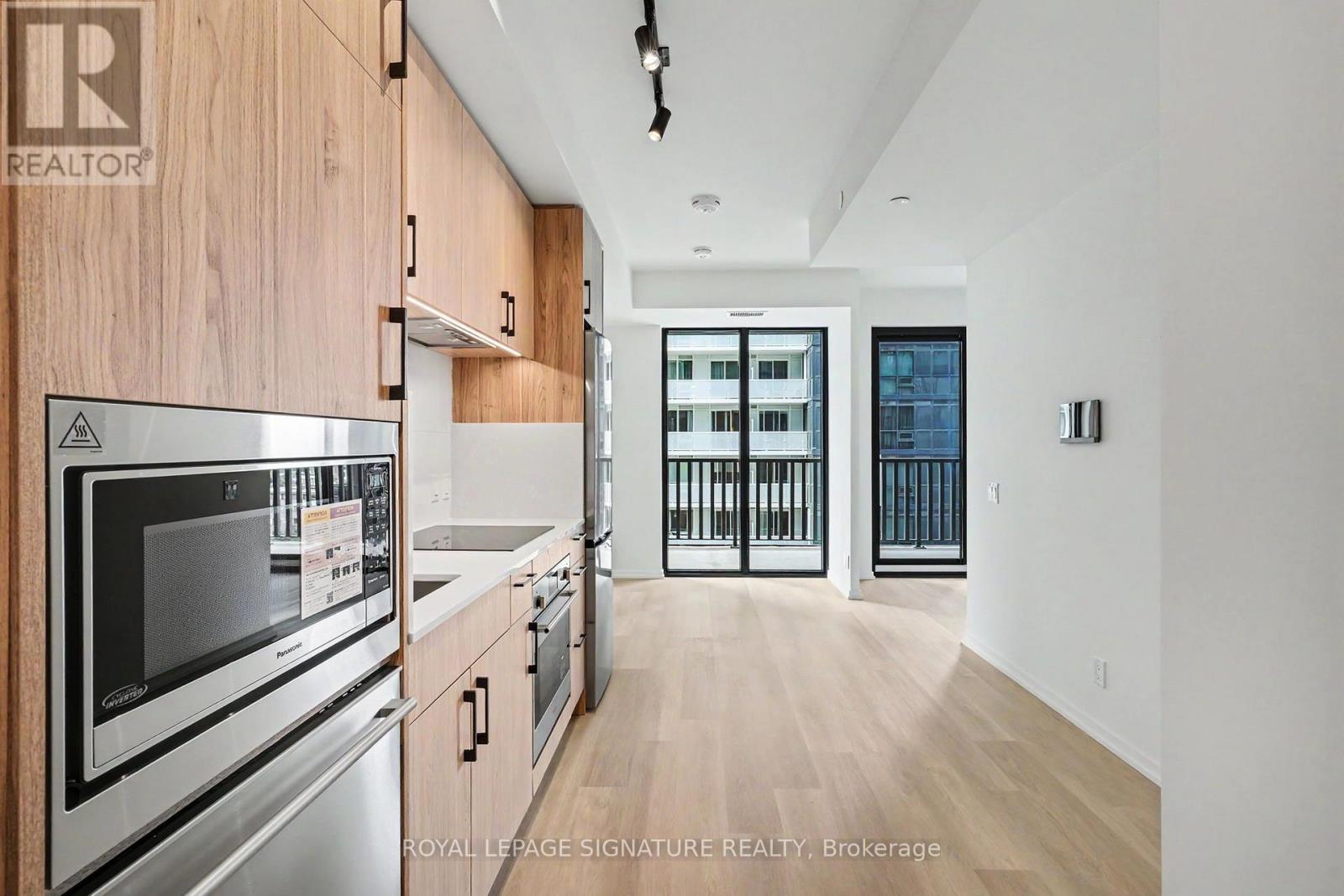 1111 - 109 Erskine Avenue, Toronto, Ontario  M4P 0G6 - Photo 4 - C13537152