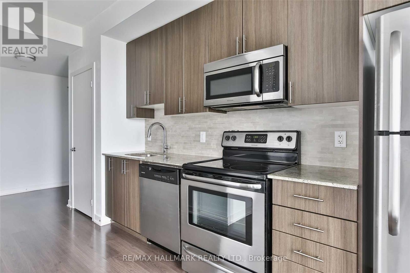 2102 - 225 Sackville Street, Toronto, Ontario  M5A 3H1 - Photo 2 - C13537172